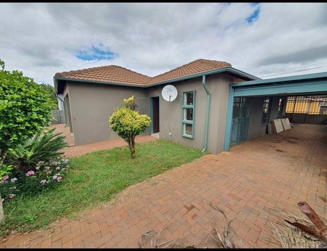 3 BEDROOM HOUSE FOR SALE IN THE ORCHARDS